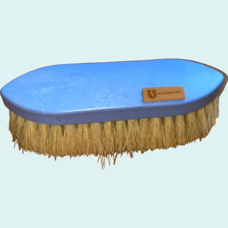 Horsecode Putzbox mit Inhalt nature light blue aus natürlichen Materialien