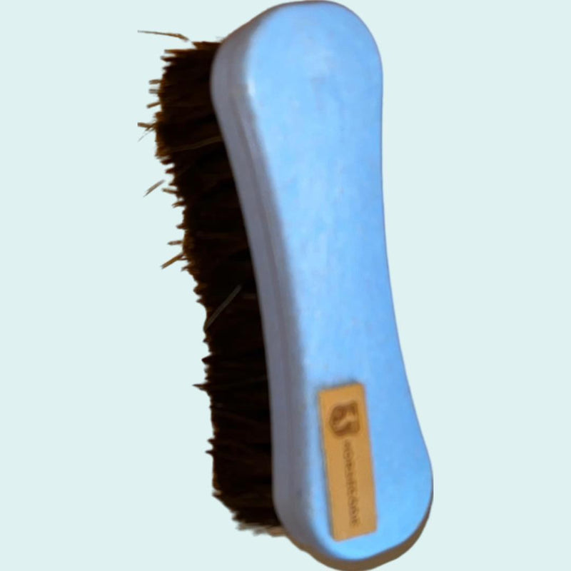 Horsecode Putzbox mit Inhalt nature light blue aus natürlichen Materialien