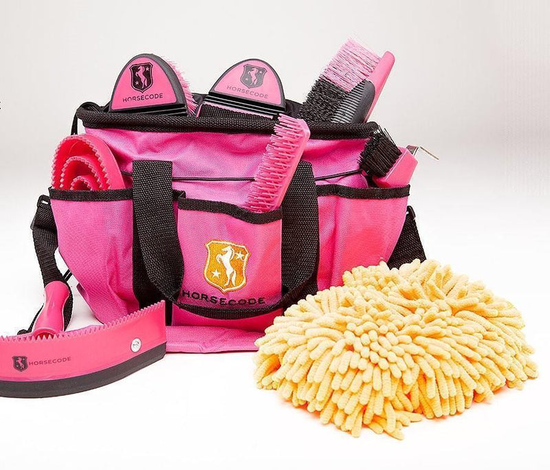 Horsecode Putztasche mit Inhalt 9-teilig Hot  Pink